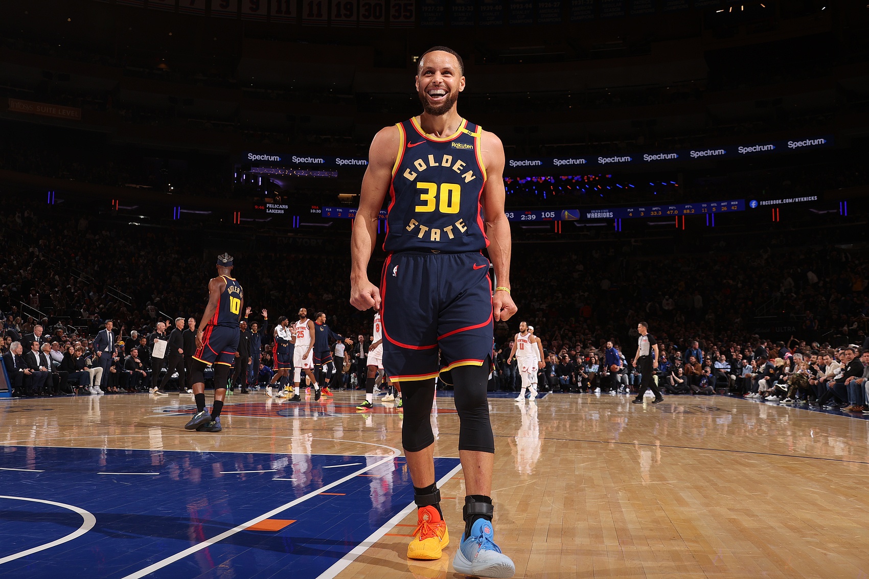 北卡洲际公路位于戴维森镇的30号出口被命名为斯蒂芬-库里立交